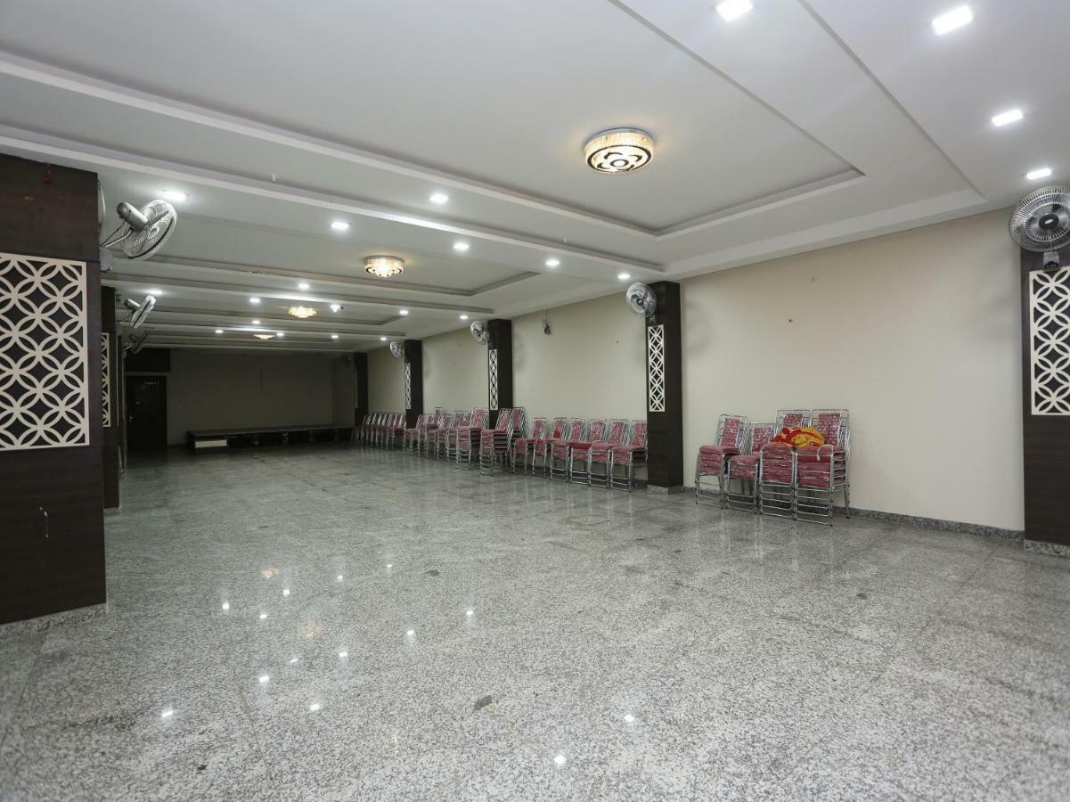 Bilberry Hotel Rewāri Kültér fotó