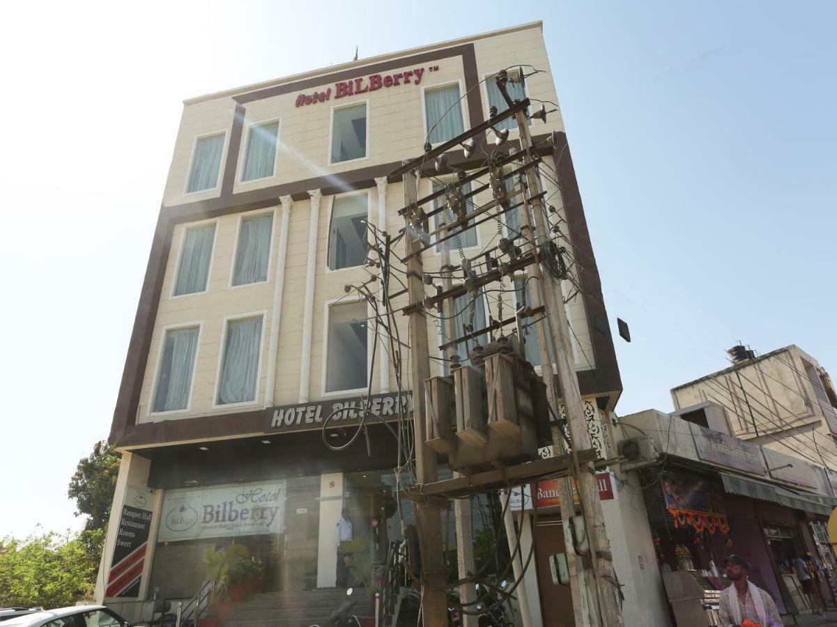 Bilberry Hotel Rewāri Kültér fotó