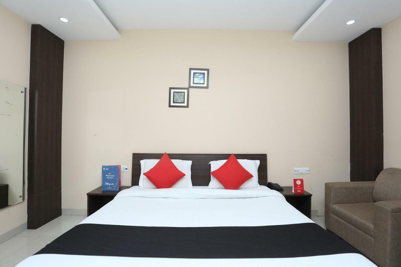 Bilberry Hotel Rewāri Kültér fotó