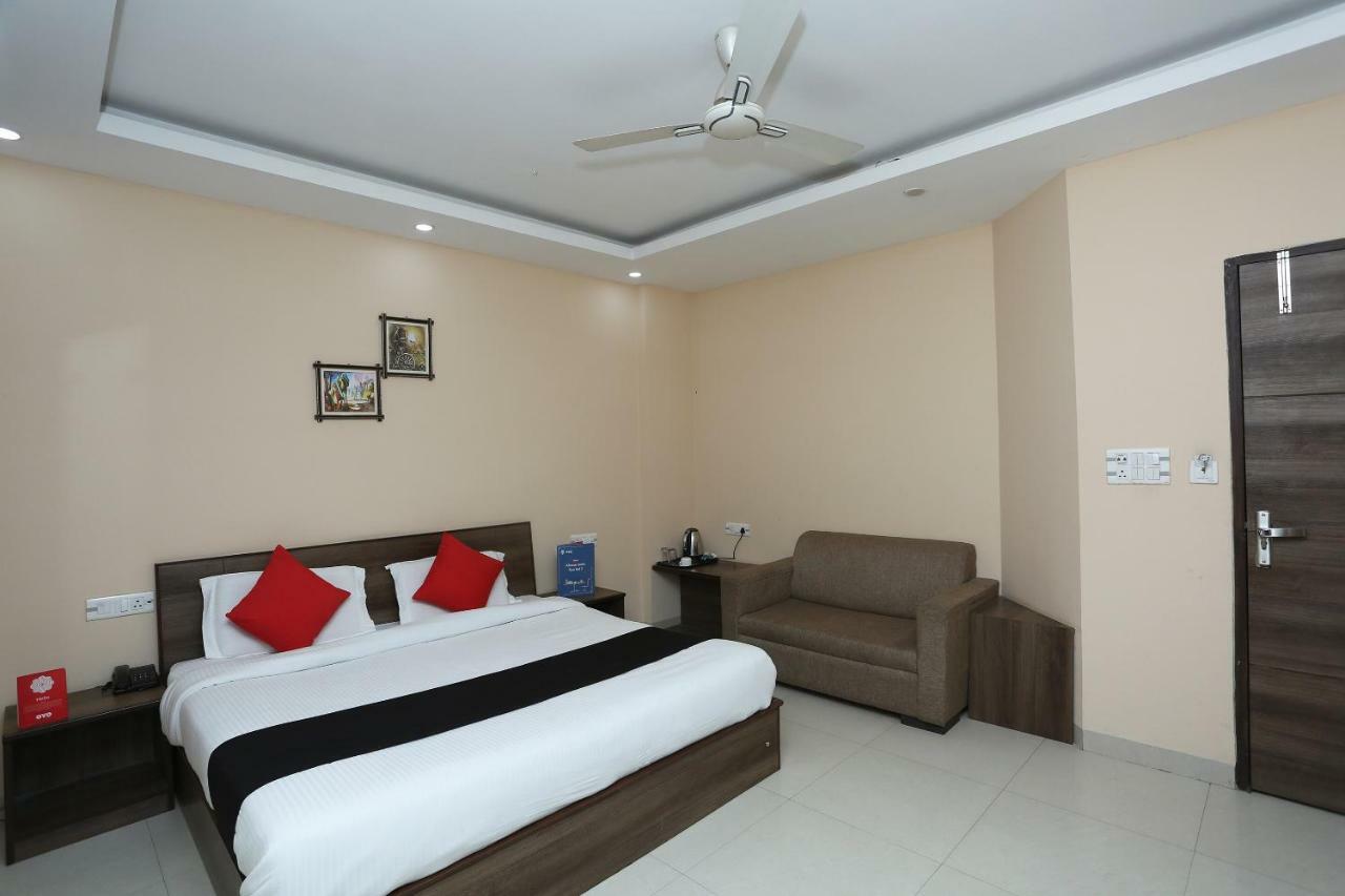Bilberry Hotel Rewāri Kültér fotó